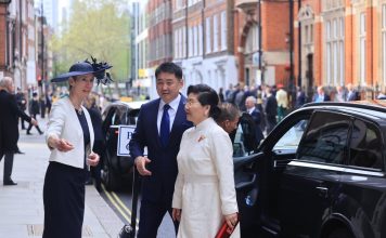 Монгол Улсын Ерөнхийлөгч У.Хүрэлсүх ИБУИНХУ-ын Цог Жавхлант Хаан гуравдугаар Чарльзийг хаан сэнтийд залах төрийн ёслолд оролцлоо