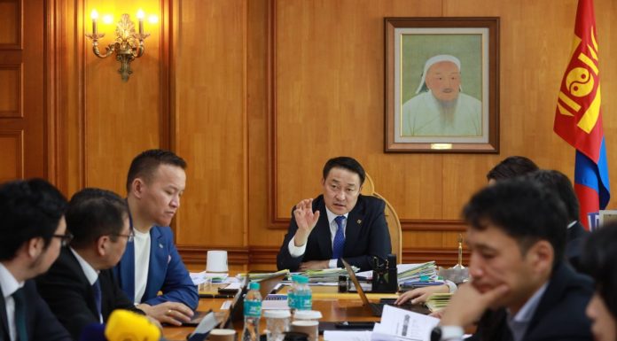 ЗГХЭГ-ын дарга Д.Амарбаясгалан “Дарханы төмөрлөгийн үйлдвэр”, “Хөтөлийн цемент шохой”, “Эрдэнэт үйлдвэр”-ийн удирдлагуудтай уулзлаа