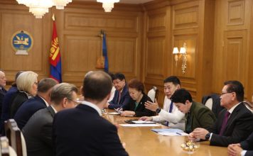 Ерөнхий сайд Л.Оюун-Эрдэнэ ОХУ-ын Засгийн газрын орлогч дарга В.В.Абрамченког хүлээн авч уулзав