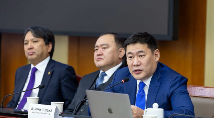 Бүсийн зөвлөл байгуулж, 2040 он хүртэлх хөгжлийн төлөвлөгөө боловсруулахыг Аймаг, Нийслэлийн Засаг дарга нарт Ерөнхий сайд үүрэг болголоо