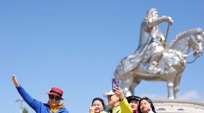 БНХАУ-ын аялал жуулчлалын компанийн удирдлагууд Улаанбаатартай танилцлаа