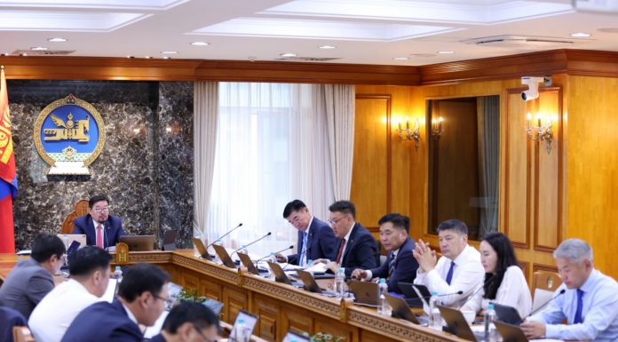 2026 оны төсөв хүний хөгжил, боловсролыг дэмжих төсөв байх ёстойг Ерөнхий сайд онцлоод иргэд, татвар төлөгчдийн саналыг тусгахыг үүрэг болгов