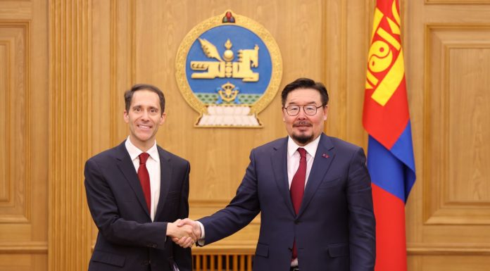 Ерөнхий сайд Г.Занданшатар Монгол дахь Америкийн худалдааны танхимын төлөөллийг хүлээн авч уулзлаа