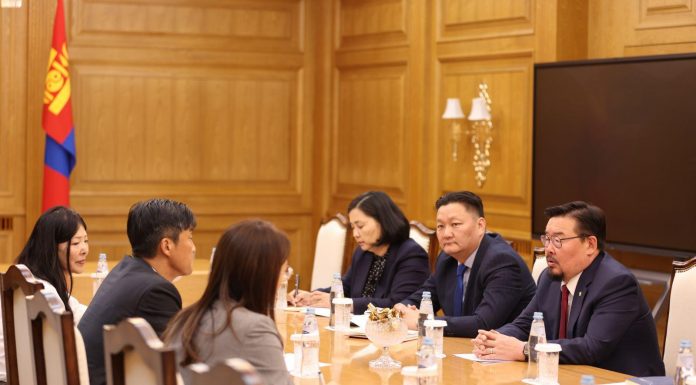 Ерөнхий сайд Г.Занданшатар Дэлхийн банкны Монгол Улсыг хариуцсан Суурин төлөөлөгч Таехюн Лийг хүлээн авч уулзлаа