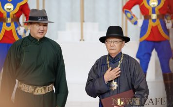 Тэргүүн зэргийн “Чингис хаан” одонг академич С.Нарангэрэлд хүртээлээ