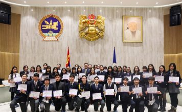 "UB Debate-2025" мэтгэлцээний шилдгүүд тодорлоо