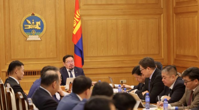 Авлигатай тэмцэх үндэсний хөтөлбөрийн хэрэгжилтийг эрчимжүүлэх Ажлын хэсгийн хурал боллоо