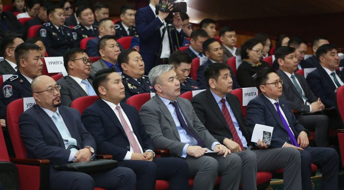 “Хүн бүр байгаль хамгаалагч” зөвлөгөөнийг зохион байгуулж байна