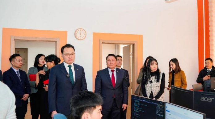 ИЦББХ: Мэдээлэл, технологийн үндэсний паркийн гарааны бизнес эрхлэгчидтэй уулзлаа