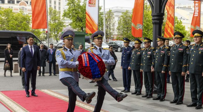 Монгол Улсын Ерөнхийлөгч У.Хүрэлсүх ОХУ-д суралцаж буй сонсогчидтой уулзав