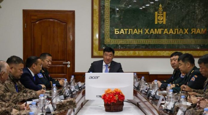 Аймаг, нийслэл, дүүргийн Засаг дарга нар "Цэрэг стратеги"-ийн бэлтгэл сургалтад