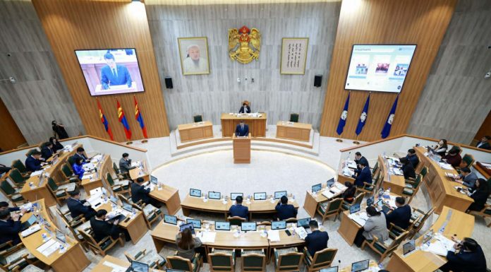 Нийслэлийн иргэдийн төлөөлөгчдийн хурлын ээлжит бус VIII хуралдаан эхэллээ