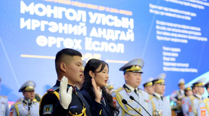 16 настнууд "Иргэний андгай" өргөлөө