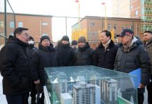 Зуун айлын нийтийн байрыг дахин төлөвлөх төслийн үр дүнд эхний айлууд орон сууцандаа оржээ