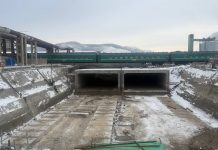 “Гермес” худалдааны төвийн нүхэн гарцын туннелийн их биеийн бүтээцийг түлхэх технологиор хийж дууслаа