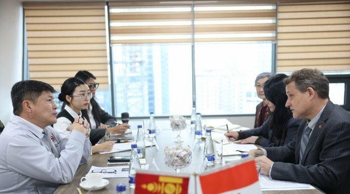 Канад Улстай хамтын ажиллагаагаа өргөжүүлнэ